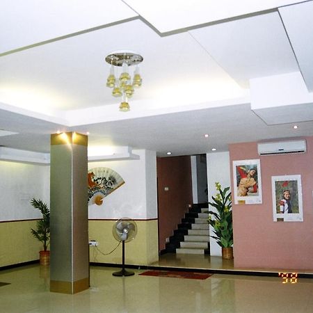 Hotel Fame City グワーハーティー エクステリア 写真