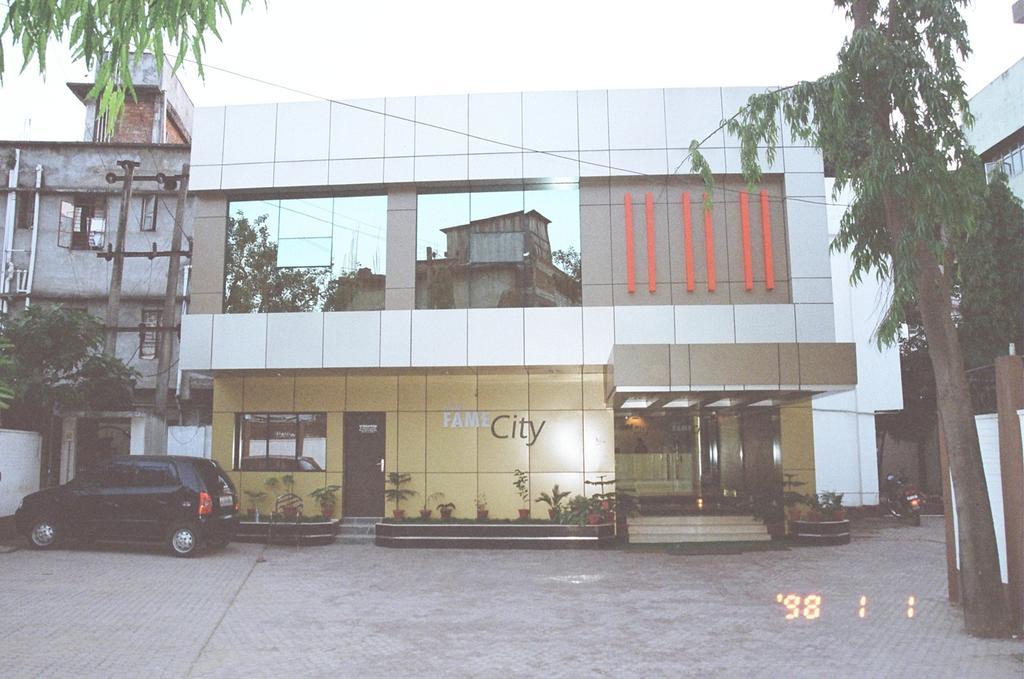 Hotel Fame City グワーハーティー エクステリア 写真